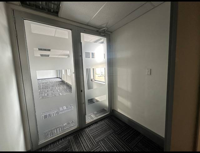 710M² OFFICE TO LET IN CENTURY CITY